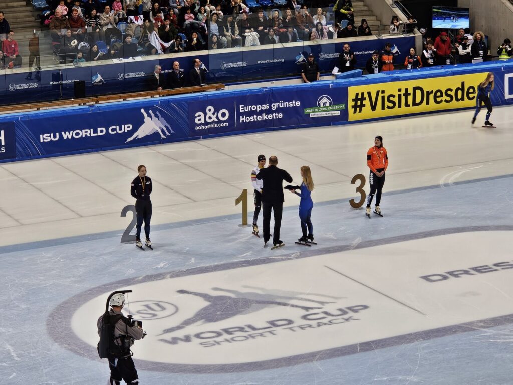 Erlebe packende Rennen und spektakuläre Überholmanöver bei der Short Track Europameisterschaft 2025 in Dresden