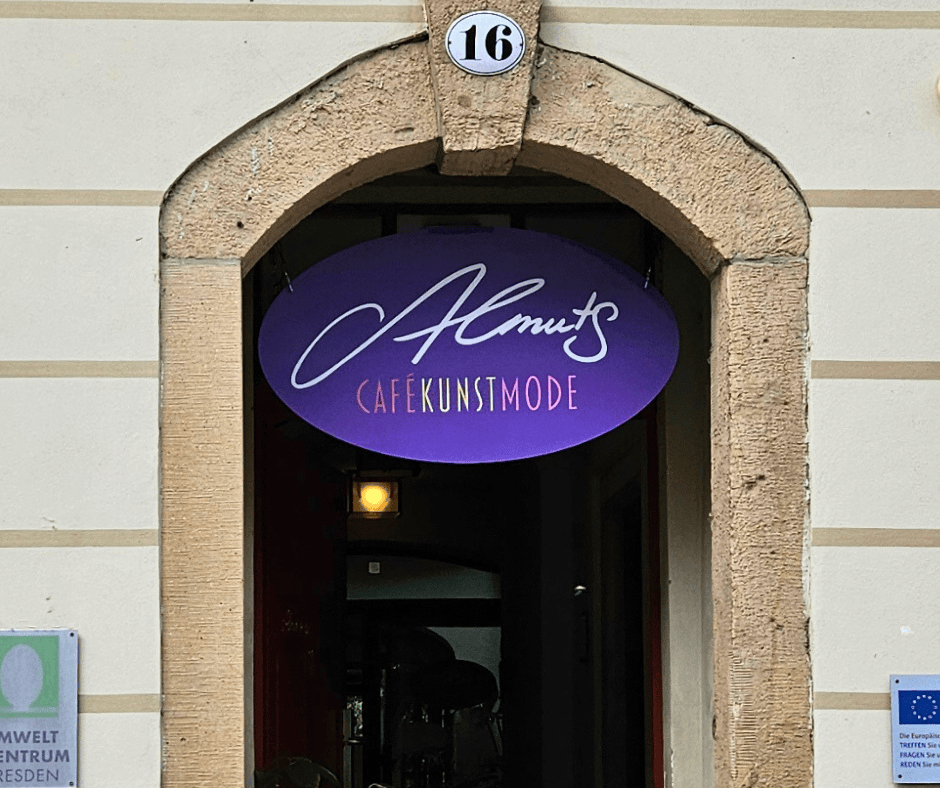 Eingang Cafe Almuts