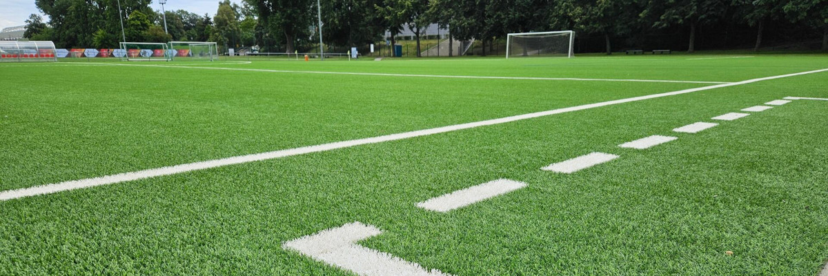 Fußballfeld im Sportpark Ostra