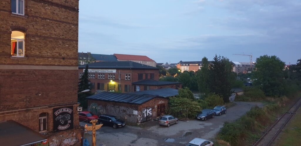 Waltherstraße 31 Drunken Metal Freaks HMC e. V. verbindet Musikleidenschaft, gemeinsames Feiern und Motorradkultur.