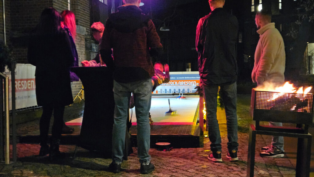 Eisstockschiessen Dresden Winter Kraftwerk Mitte