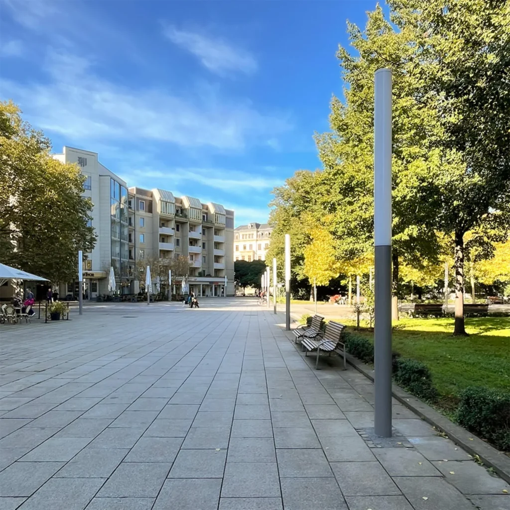 Jorge-Gomondai-Platz ist Treffpunkt fpr den Stadtrundgang 