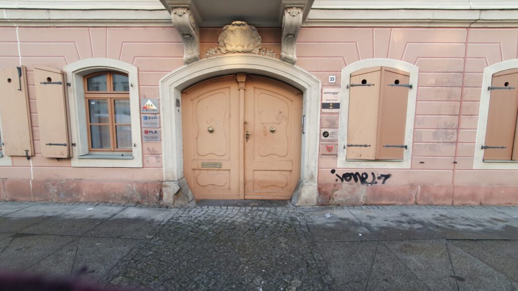 Eingang Friedrichstraße 33