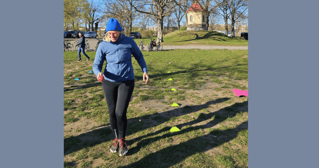 Rita Korn beim Eierlaufen im fitcamp im Ostrapark