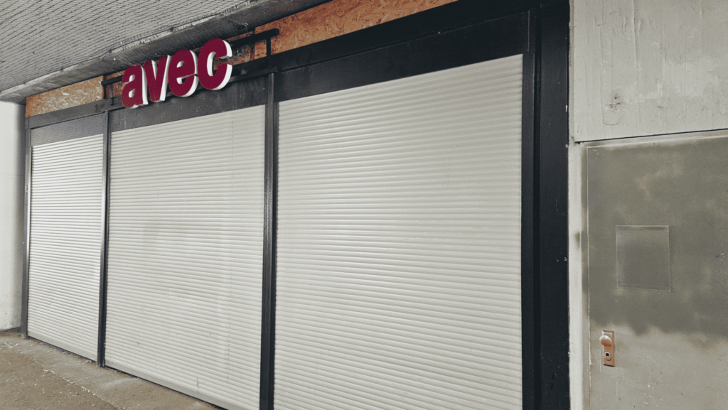 Am Bahnhof Mitte Dresden war der neue avec-Store schon wieder dicht.