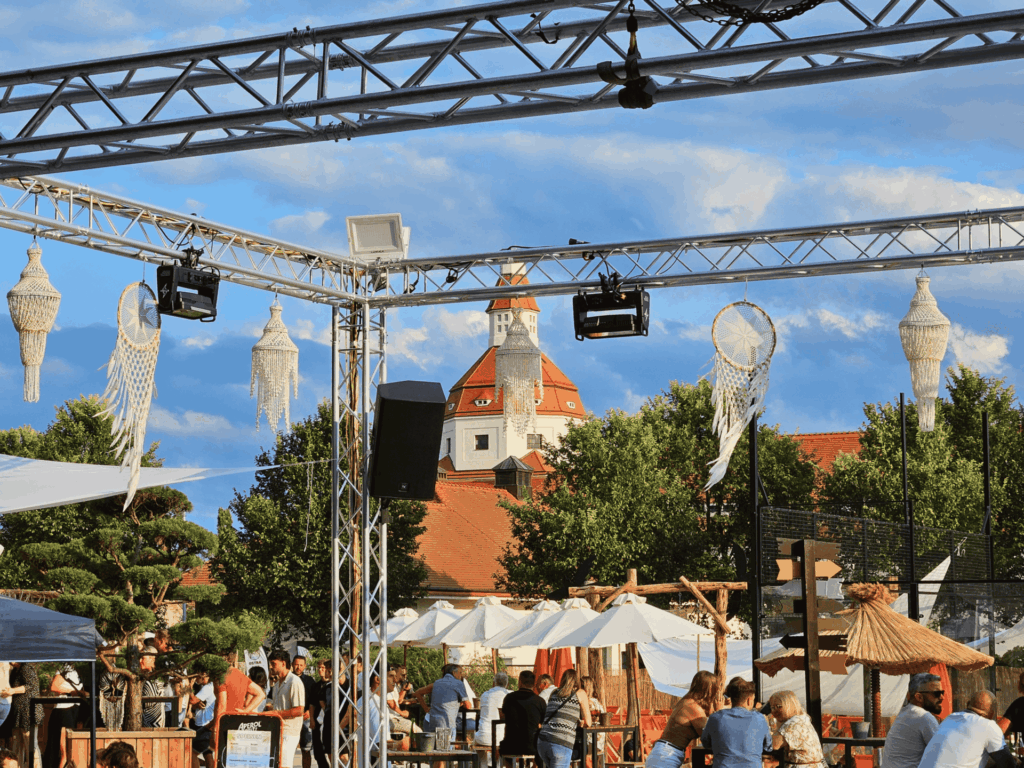 Schachthof Messe Sommerparty im OstraBeach