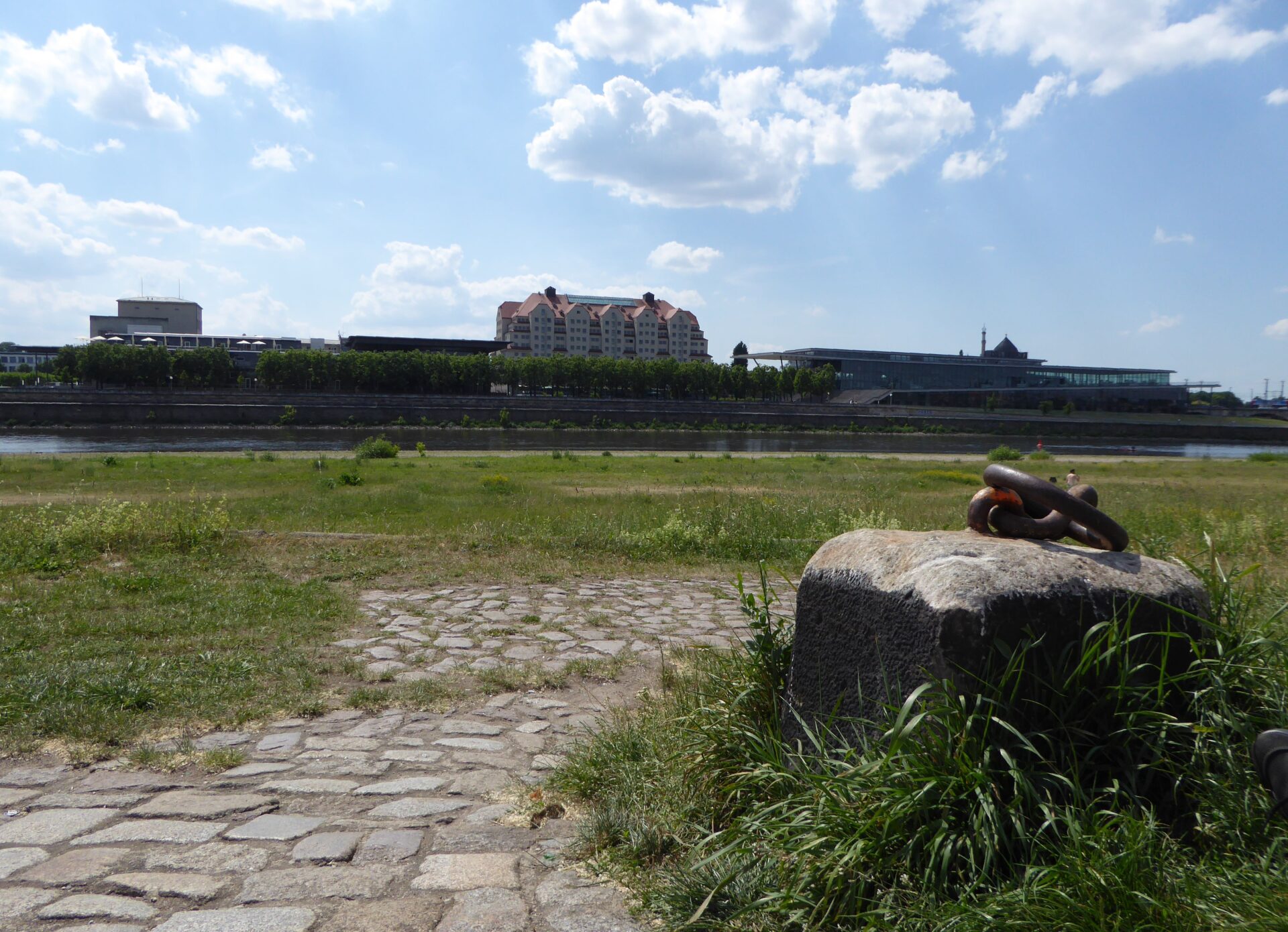 Erlweinspeicher und Kongresszentrum an der Elbe